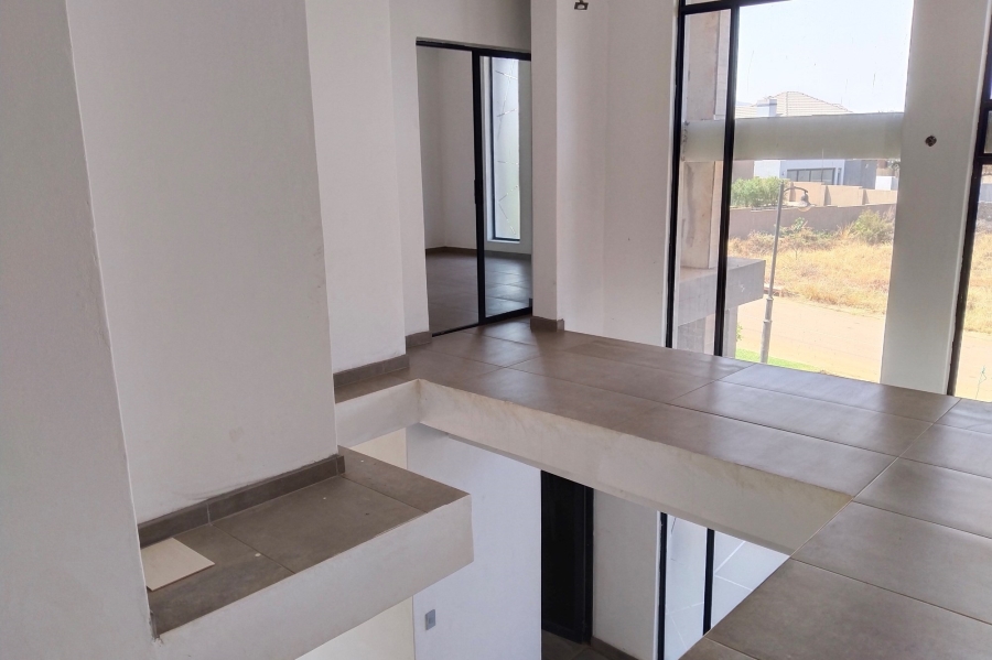 7 Bedroom Property for Sale in Gateway Manor North West